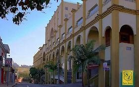 Saint James Palace Hotel